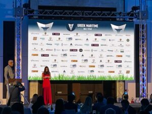 C6E40CFE 2548 4E29 A517 0DCBFA62EF46