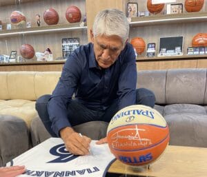 6D910A60 CDAF 41B5 AD4D A324F1B25E41