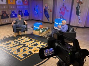 254992ED E332 4E7F 85B8 5238F759594F