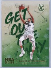 Giannis Antetokounmpo Panini NBA Hoops Basketball 2018-19 Get Out The Way Gold  Winter Edition
